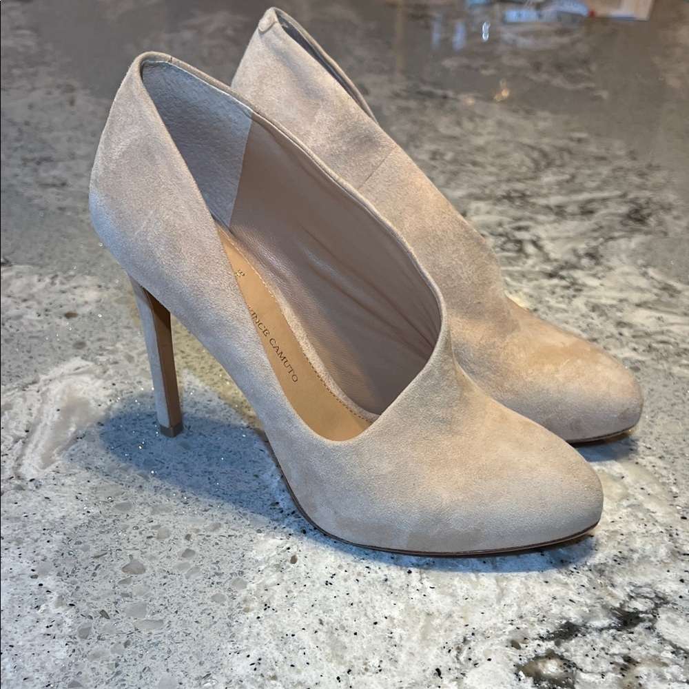Vince Camuto Women's Tan Suede Heels EU 37.5